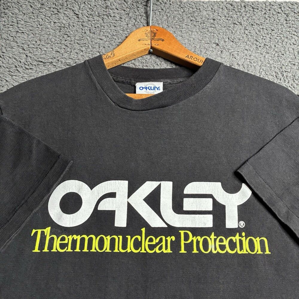Vintage 90s Oakley Software T-Shirt Mens Medium Thermonuclear Protection USA